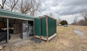 988 S Emerald Isle, Alderson, WV 24910