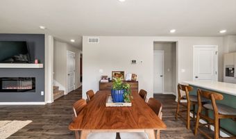 605 Ellis Cir, Adel, IA 50003