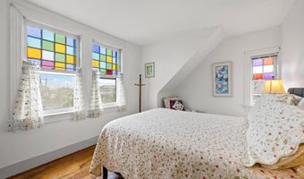 109 CENTRE St, Beach Haven, NJ 08008