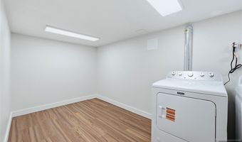 20 Dojean Ct, Bergenfield, NJ 07621