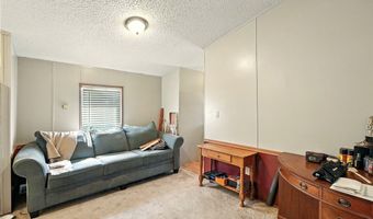 24 Silver Pond Dr, Apple Creek, OH 44606