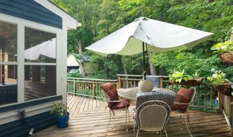 76 Spruce St, Brattleboro, VT 05301