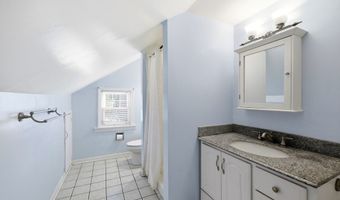 115 Poplar St, Agawam, MA 01030