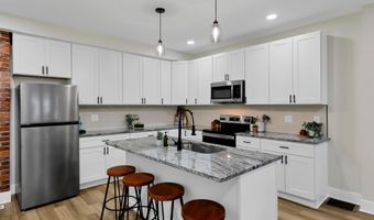 228 E Gates St, Columbus, OH 43206
