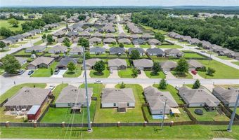 221 Regency Dr, Barling, AR 72923