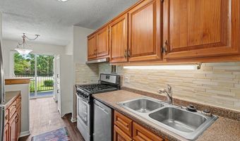 1227 S Old Wilke Rd 210, Arlington Heights, IL 60005