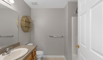 1066 Joyce Ln, Ann Arbor, MI 48103