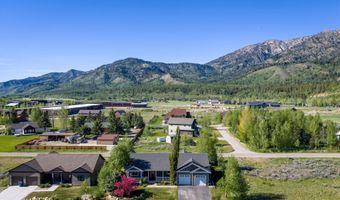 216 COLUMBINE St, Alpine, WY 83128