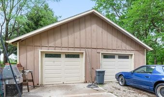 15120 Briarwood Dr, Basehor, KS 66007