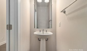 3343 Roseford Blvd, Ann Arbor, MI 48105