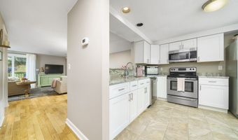 31 Wynwood Dr 31, Cromwell, CT 06416