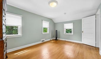 4525 N CHELSEA Ln, Bethesda, MD 20814