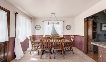 637 N Ellsworth Ave, Addison, IL 60101