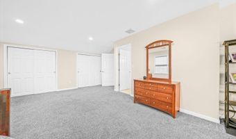 8 Hemingway Dr, Alexandria Twp., NJ 08848