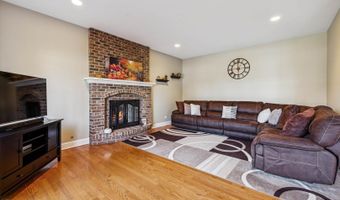 3750 Wintergreen Ter, Algonquin, IL 60102