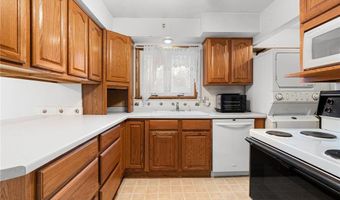 2010 11th Ave NE, Austin, MN 55912