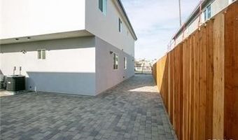 614 W 85th St 1/2, Los Angeles, CA 90044