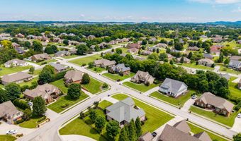 203 Heighton Ct, Alcoa, TN 37701