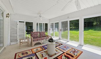 28 Wintergreen Hill Rd, Danbury, CT 06811