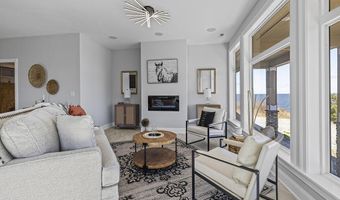 371 Narrow Shore Rd, Aydlett, NC 27916