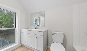 527 Harrison St, Anoka, MN 55303