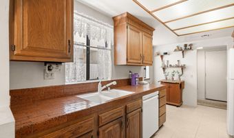 30430 Passageway Pl, Agoura Hills, CA 91301