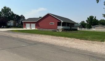 184 S 1st St W, Cowley, WY 82420