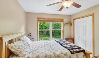 1250 Orchard Glen Dr, Amherst, OH 44001