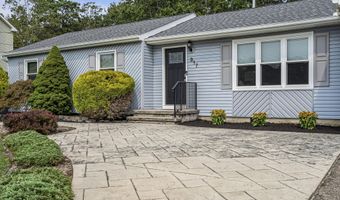 317 Trenton Ave N, Bayville, NJ 08721