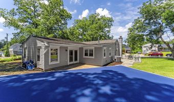 7111 CINDY Ln, Annandale, VA 22003