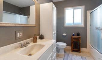 1820 Orchard St, Santa Rosa, CA 95404