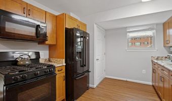 405 N BEAUREGARD St #405, Alexandria, VA 22312