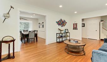4605 VALERIE Ct, Annandale, VA 22003