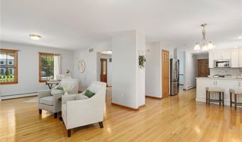 86 Wickham Rd, North Kingstown, RI 02852