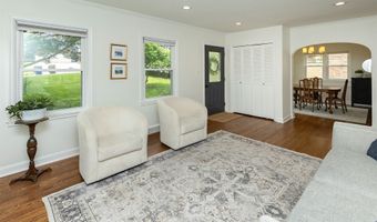 4131 College Ave, Des Moines, IA 50311