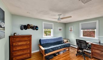 15 Palmer Rd, Beverly, MA 01915