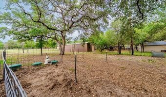 140 Wood Valley Dr, Adkins, TX 78101