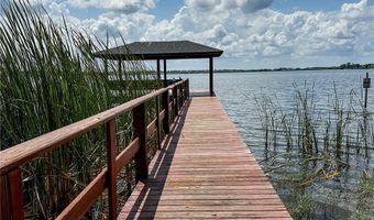 910 VAN Dr, Auburndale, FL 33823