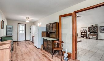 18345 Nottingham Ct, Basehor, KS 66007