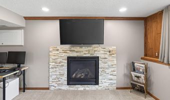 15350 Dunbar Ave, Apple Valley, MN 55124
