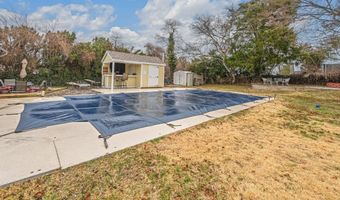 48 W BOLTON Ave, Absecon, NJ 08201