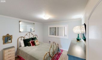 1303 MOORE St 102, Brookings, OR 97415