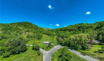 455 Shawnee Rd, Banner Elk, NC 28604