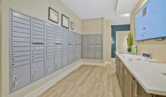 88 V St SW 201, Washington, DC 20024