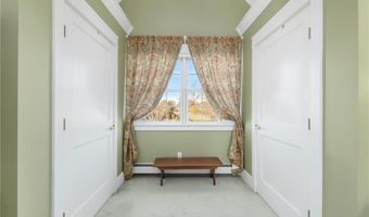 9 White Ter, Middletown, RI 02842