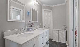 5600 Merion Station Dr, Apex, NC 27539