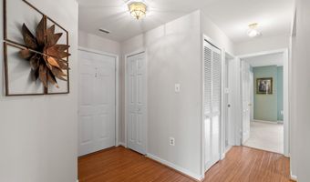 20604 CORNSTALK Ter 301, Ashburn, VA 20147
