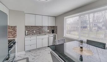 2148 Champagne Dr, Ann Arbor, MI 48108