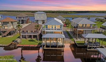4062 Devon St, Bay St. Louis, MS 39520