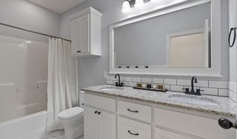3900 SW Layton Rd, Bentonville, AR 72713